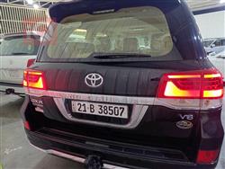 تۆیۆتا لاند کروزەر